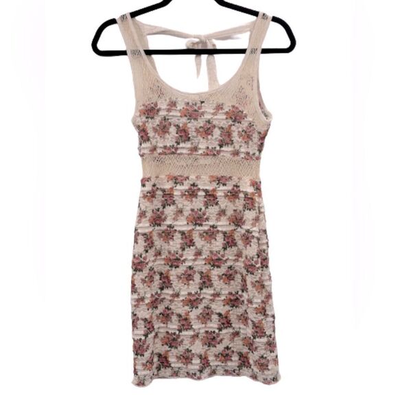 Just Me floral print summer dress… with lace and crochet middle. - Picture 2 of 7